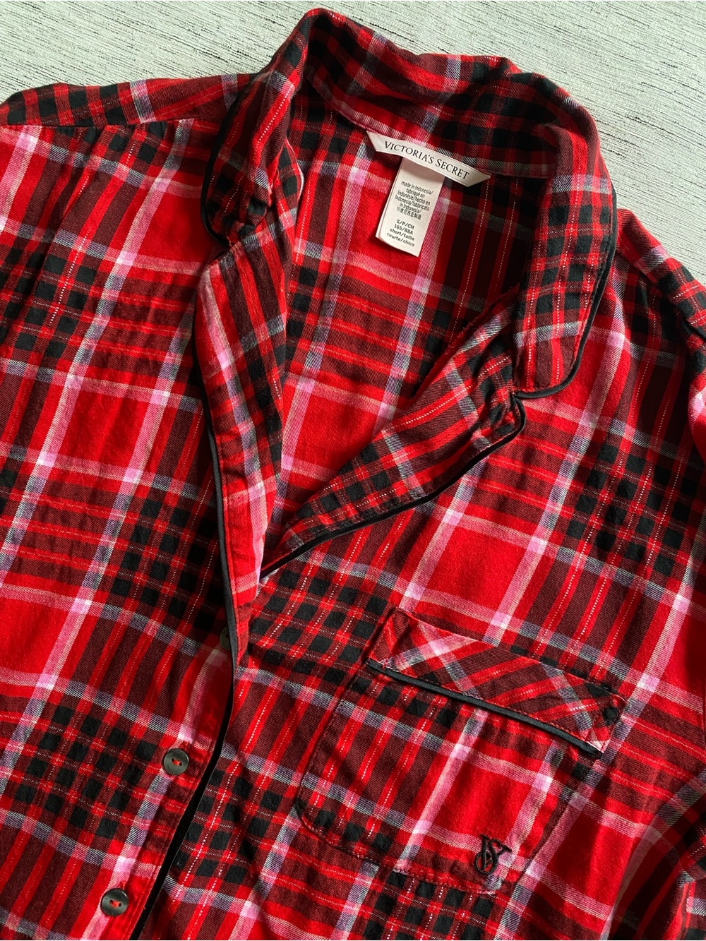 Victoria’s Secret Women’s Pajama Set 2 Piece Red&Black Plaid Gold Thread - Picture 14 of 16